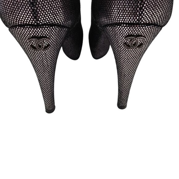 Chanel CC Cap Toe Ankle Heel Boot Size 37 US 6 6.5 Silver Metallic Leather Zip - Picture 6 of 11